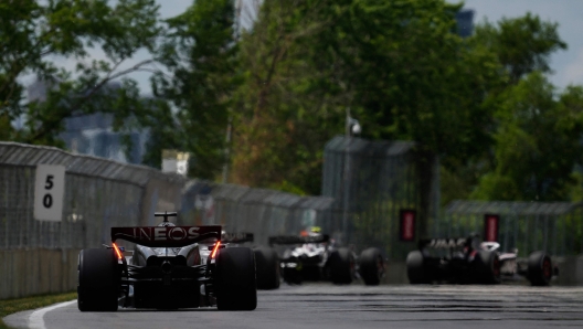 MONTREAL, QUEBEC - JUNE 18: George Russell of Great Britain driving the (63) Mercedes AMG Petronas F1 Team W14 on track during the F1 Grand Prix of Canada at Circuit Gilles Villeneuve on June 18, 2023 in Montreal, Quebec.   Rudy Carezzevoli/Getty Images/AFP (Photo by Rudy Carezzevoli / GETTY IMAGES NORTH AMERICA / Getty Images via AFP)