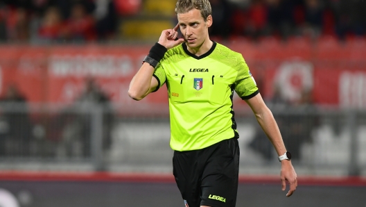 Foto Claudio Grassi/LaPresse 3 Maggio 2023 - Monza, Italia - sport, calcio - Monza vs Roma - Campionato italiano di calcio Serie A TIM 2022/2023 - U-Power Stadium. Nella foto: l?arbitro Daniele Chiffi di Padova  May 3, 2023 - Monza, Italy - sport, soccer - AC Monza vs AS Roma - Italian Serie A TIM Football Championship 2022/2023 - U-Power Stadium. In the pic: referee Daniele Chiffi from Padova