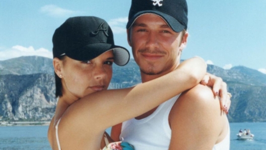 La dedica di David Beckham a Victoria per il loro anniversario: "Alla migliore mamma e moglie"