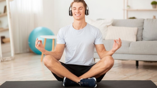 Meditare e ascoltare musica per salute del cuore