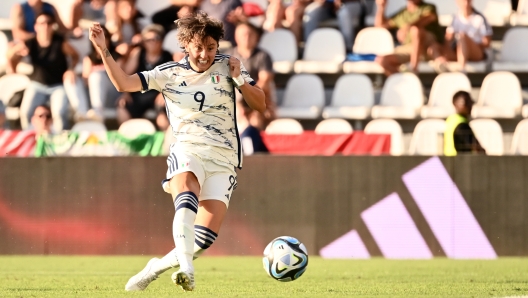 Foto Massimo Paolone/LaPresse 1 Luglio 2023 Ferrara, Italia - sport, calcio - Italia vs Marocco - Nazionale A Femminile Gara Amichevole - Stadio Paolo Mazza. Nella foto: Valentina Giacinti (Italia) in azione   July 1, 2023 Ferrara, Italy - sport, soccer - Italy vs Morocco - Women's National Team Friendly Match - Paolo Mazza stadium. In the pic: Valentina Giacinti (Italia) in action