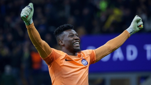 FC Inter Milan's goalkeeper AndrrÃ¨ Onana jubilates after the goal scored by FC Inter Milan's forward Lautaro MartÃ­nez during the UEFA Champions League semi-final second leg match between FC Inter Milan and AC Milan at Giuseppe Meazza Stadium in Milan, Italy, 16 May 2023. ANSA / ROBERTO BREGANI