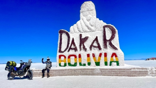 Davide e la sua Yamaha T7 a Salar de Uyuni