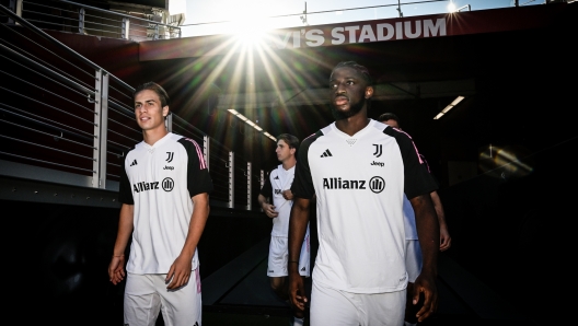 SAN FRANCISCO, CALIFORNIA - JULY 22: Kenan Yildiz, Samuel Iling of Juventus during a training session on July 22, 2023 in San Francisco, California. (Photo by Daniele Badolato - Juventus FC/Juventus FC via Getty Images)