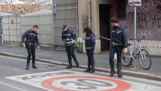 Foto Stefano Porta/LaPresse 06-03-2023 Milano, Italia - Cronaca - Pedone investito da un autobus Atm in Via Arici angolo Via Padova  March 6, 2023 Milan, Italy - News -  Pedestrian hit by an ATM bus in Via Arici - Foto Stefano Porta/LaPresse  06-03-2023 Milano, Italia - Cronaca - Pedone investito da un autobus Atm in Via Arici angolo Via Padova   - fotografo: Foto Stefano Porta/LaPresse