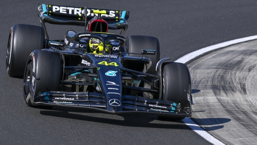 British Formula One driver Lewis Hamilton of Mercedes-AMG Petronas steers his car during the Formula One Hungarian Grand Prix auto race, at the Hungaroring racetrack in Mogyorod, near Budapest, Hungary, Sunday, July 23, 2023. (AP Photo/Denes Erdos)