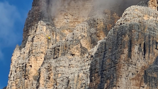 Una guida alpina altoatesina, Diego Zanesco,  morta precipitando da una parete della Tofana di Rozes, a Cortina, che stava scalando in solitaria e in 'free', cio senza corde, 31 Luglio 2023. ANSA/US SOCCORSO ALPINO DEL VENETO