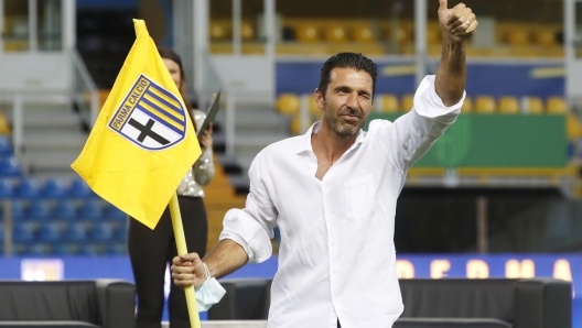 The goalkeeper Gianluigi Buffon during his presentation to the supporters at Ennio Tardini stadium in Parma, Italy, 22 June 2021. ANSA / ELISABETTA BARACCHI