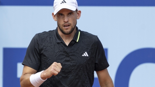 epa10755360 Dominic Thiem of Austria reacts during his game against Hamad Medjedovic of Serbia at the Swiss Open tennis tournament in Gstaad, Switzerland, 19 July 2023.  EPA/PETER SCHNEIDER