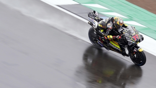 epa10785793 Marco Bezzecchi, Italian, Mooney VR46 Racing Team Ducati during qualifying at the Motorcycling Grand Prix of Great Britain at the Silverstone race track, Britain, 5th August 2023.  EPA/TIM KEETON