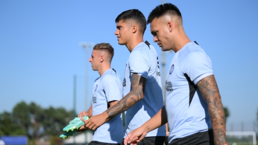 COMO, ITALY - AUGUST 05: Joaquin Correa of FC Internazionale trains during a team training session at the club's training ground Suning Training Center at Appiano Gentile on August 05, 2023 in Como, Italy. (Photo by Mattia Pistoia - Inter/Inter via Getty Images)