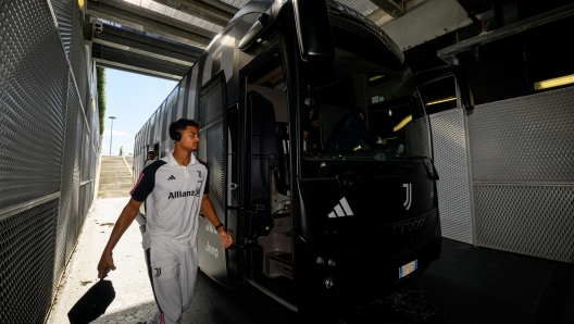 TURIN, ITALY - AUGUST 9: Koni De Winter of Juventus during the friendly match between Juventus A and Juventus B at Allianz Stadium on August 9, 2023 in Turin, Italy. (Photo by Daniele Badolato - Juventus FC/Juventus FC via Getty Images)