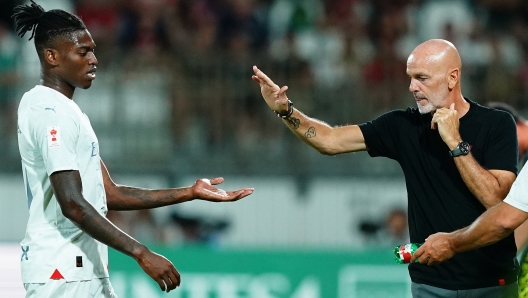 Foto Spada/LaPresse  08 agosto   2023 - Monza , Italia - sport, calcio -Monza vs Milan - 1^ Trofeo Silvio Berlusconi  - Stadio U-Power . Nella foto:  Rafael Leao (A.c. Milan); Stefano Pioli (A.c. Milan);  August  08  ,  2023 Monza   , Italy - sport, calcio - Monza vs Milan -  1^  Silvio Berlusconi trophy -  U-Power Stadium . In the pic: Rafael Leao (A.c. Milan); Stefano Pioli (A.c. Milan);