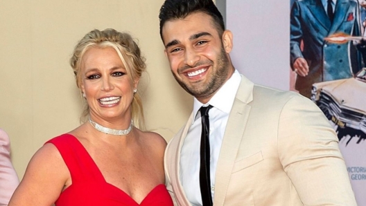 È finita tra Britney Spears e Sam Asghari: il marito della popstar ha chiesto il divorzio