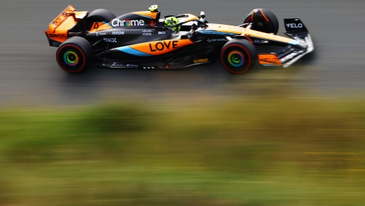 ZANDVOORT, NETHERLANDS - AUGUST 25: Lando Norris of Great Britain driving the (4) McLaren MCL60 Mercedes on track during practice ahead of the F1 Grand Prix of The Netherlands at Circuit Zandvoort on August 25, 2023 in Zandvoort, Netherlands. (Photo by Mark Thompson/Getty Images)