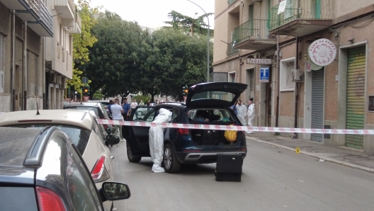 Omicidio nella tabaccheria di via Rosati a Foggia  - fotografo: Franco Cautillo