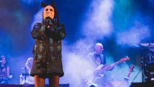 Loredana Bertè in concerto: "Io stessa sono stata violentata e ammazzata di botte"