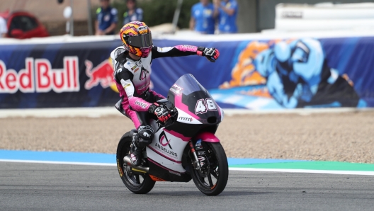 epa10599792 Spanish Moto3 rider Ivan Ortola (Angeluss MTA Team)celebrates his victory at the end of the Spanish Moto3 Grand Prix at Angel Nieto circuit in Jerez de la Frontera, southern Spain, 30 April 2023.  EPA/ROMAN RIOS