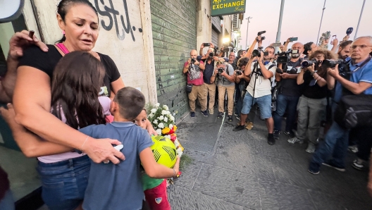 Corteo per Giovanbattista Cutolo, il musicista ucciso per un parcheggio a Napoli. La madre alla testa del corteo. Napoli 1 Settembre 2023. ANSA/CESARE ABBATE/