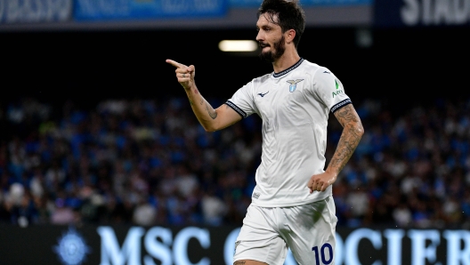 NAPLES, ITALY - SEPTEMBER 02: Luis Alberto of SS Lazio celebrates a opening goal during the Serie A TIM match between SSC Napoli and SS Lazio at Stadio Diego Armando Maradona on September 02, 2023 in Naples, Italy. (Photo by Marco Rosi - SS Lazio/Getty Images)