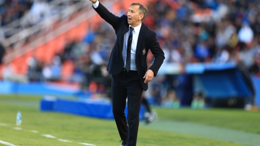 MENDOZA, ARGENTINA - MAY 21: Head coach of Italy Carmine Nunziata reacts during FIFA U-20 World Cup Argentina 2023  Group D match between Italy and Brazil at Estadio Malvinas Argentinas on May 21, 2023 in Mendoza, Argentina. (Photo by Buda Mendes - FIFA/FIFA via Getty Images)