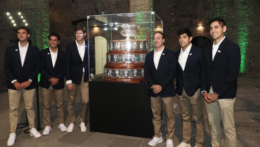 Foto Michele Nucci/LaPresse  10 Settembre 2023 - Bologna, Italia  cronaca  Nella foto: Aperitivo di gala con squadre partecipanti alle finali di Coppa Davis di tennis a palazzo Re Enzo - green carpet  Photo Michele Nucci/LaPresse  September 10, 2023 Bologna, Italy  news In the pic: Gala aperitif with teams participating in the Davis Cup tennis finals at Palazzo Re Enzo - green carpet - BO - 100923 - aperitivo di gala per tennisti coppa Davis e presentazione squadre - fotografo: Michele Nucci