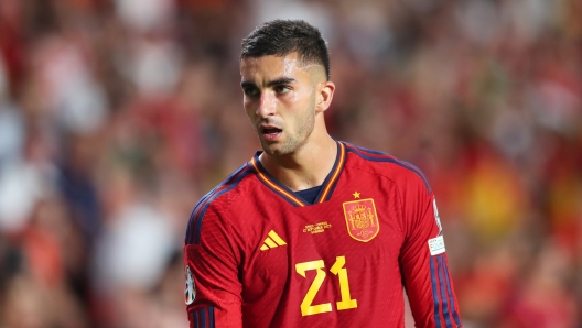 GRANADA, SPAIN - SEPTEMBER 12: Ferran Torres of Spain looks on during the UEFA EURO 2024 European qualifier match between Spain and Cyprus at Estadio Nuevo Los Carmenes on September 12, 2023 in Granada, Spain. (Photo by Fran Santiago/Getty Images)