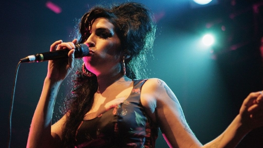 Amy Winehouse oggi avrebbe compiuto 40 anni