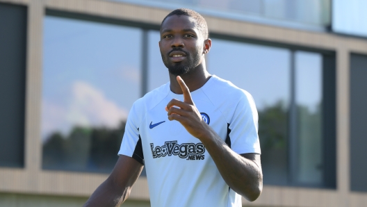 COMO, ITALY - SEPTEMBER 15: Marcus Thuram of FC Internazionale arrives during the FC Internazionale training session at Suning Training Centre at Appiano Gentile on September 15, 2023 in Como, Italy. (Photo by Mattia Pistoia - Inter/Inter via Getty Images)