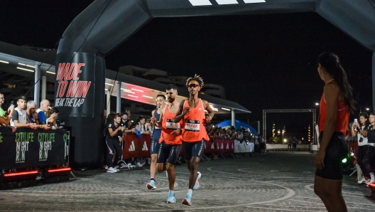 Yeman Crippa alla CityLife Night Run Milano 2023