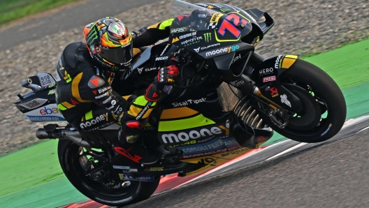 Mooney VR46 Racing Team's Italian rider Marco Bezzecchi steers his bike during a practice session ahead of the Indian MotoGP Grand Prix at the Buddh International Circuit in Greater Noida on the outskirts of New Delhi, on September 22, 2023. (Photo by Money SHARMA / AFP)