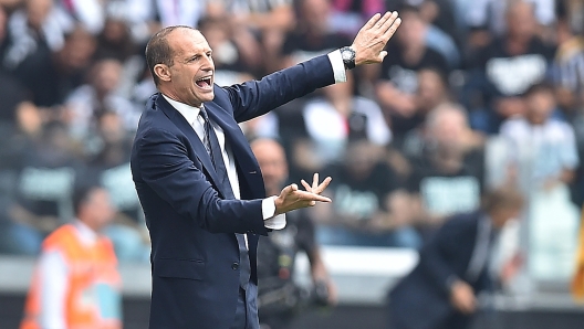 Juventus coach Massimiliano Allegri gesture during the italian Serie A soccer match Juventus FC vs SS Lazio at the Allianz Stadium in Turin, Italy, 16 september 2023 ANSA/ALESSANDRO DI MARCO