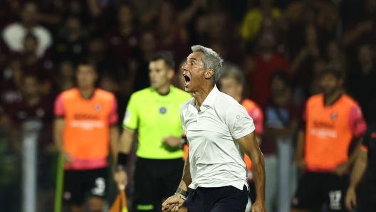 Foto Alessandro Garofalo/LaPresse 22 settembre 2023 Salerno, Italia sport calcio Salernitana vs Frosinone  - Campionato di calcio Serie A Tim 2023/2024 - Stadio Arechi. Nella foto: Paulo Sousa allenatore (US Salernitana 1919);      September 22  2023 Salernitana vs Frosinone - Italian Football Championship League league  A  2023/2024 - Arechi stadium. In the pic: Paulo Sousa coach (US Salernitana 1919);