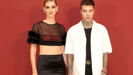 Fedez in ospedale: Chiara Ferragni lascia Parigi per "un'emergenza"