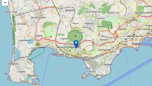 La scossa di terremoto avvertita distintamente a Napoli ha avuto come epicentro i Campi Flegrei, dove è stata registrata una magnitudo di 4.0, 02 ottobre 2023. Lo si apprende dal sito dell'Istituto nazionale di geofisica e vulcanologia, secondo cui il sisma è avvenuto alle 22.08, ad una profondità di 3 chilometri.  INGV +++ ATTENZIONE LA FOTO NON PUO' ESSERE PUBBLICATA O RIPRODOTTA SENZA L'AUTORIZZAZIONE DELLA FONTE DI ORIGINE CUI SI RINVIA+++ NPK +++