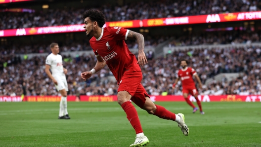 LONDON, ENGLAND - SEPTEMBER 30: Luis Diaz of Liverpool reacts after a goal was rules offside during the Premier League match between Tottenham Hotspur and Liverpool FC at Tottenham Hotspur Stadium on September 30, 2023 in London, England. (Photo by Ryan Pierse/Getty Images)