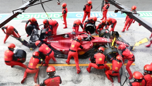 Charles Leclerc of Ferrari pit stop during the Formula 1 Grand Prix of The Netherlands at Zandvoort circuit in Zandvoort, Netherlands on September 4, 2022. (Photo by Jakub Porzycki/NurPhoto) (Photo by Jakub Porzycki / NurPhoto / NurPhoto via AFP)