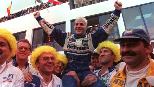 SPAIN - OCTOBER 26:  GP von EUROPA 1997 Jerez; Weltmeister Jacques VILLENEUVE/WILLIAMS RENAULT  (Photo by Bongarts/Getty Images)