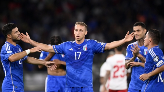 Foto Fabio Ferrari/LaPresse 14 Ottobre 2023 - Bari, Italia - sport, calcio - Italia v Malta- Qualificazioni Euro 2024 -Group C-Stadio San Nicola di Bari.Nella foto: esultanza Davide Frattesi (Italy) dopo il gol 4-0

October 14, 2023 Bari, Italy - sport, calcio - Italy v Malta -European Qualifiers 2024-Group C-San Nicola Stadium.In the pic: Davide Frattesi (Italy) celebrates goal 4-0