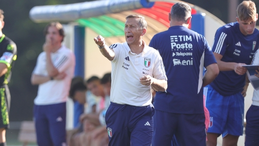 TIRRENIA, ITALY - OCTOBER 12: Head coach of Italy U21 Carmine Nunziata gestures during the Friendly Match between Italy U21 and Italy U18 on October 12, 2023 in Tirrenia, Italy. (Photo by Gabriele Maltinti/Getty Images)