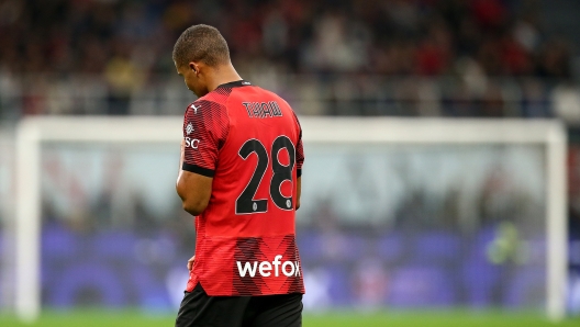 Foto Spada/LaPresse 22 ottobre 2023 - Milano, Italia - sport, calcio - Milan vs Juventus  - Campionato italiano di calcio Serie A TIM 2023/2024 - Stadio San Siro. Nella foto: Malick Thiaw (AC Milan); espulsione , mariani arbitro   October  22, 2023 Milan, Italy - sport, calcio - Milan vs Juventus   - Italian Serie A Football Championship 2023/2024 - San Siro Stadium. In the pic:Malick Thiaw (AC Milan); red card  , mariani referee