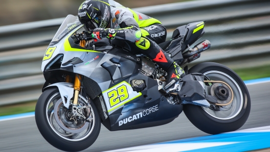 Andrea Iannone in azione sulla Ducati del team Go Eleven (foto World Sbk)