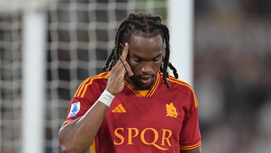 Foto Alfredo Falcone/LaPresse 17 Settembre 2023 - Roma, Italia - sport, calcio - Roma vs Empoli - Campionato italiano di calcio Serie A TIM 2023/2024 - Stadio Olimpico. Nella foto: esultanza Renato Sanches (20 AS Roma)

Foto Alfredo Falcone/LaPresse September 17, 2023 Rome, Italy - sport, soccer - Roma vs Empoli - Italian Serie A Football Championship 2023/2024 - Olimpic Stadium. In the pic: Renato Sanches (20 AS Roma) celebrates