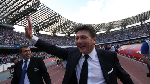 Italian coach of Napoli, Walter Mazzarri, celebrates at the end of the Italian Serie A soccer match SSC Napoli vs AC Siena at San Paolo stadium in Naples, Italy, 12 May 2013. ANSA/CESARE ABBATE