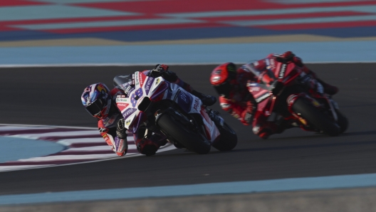 DOHA, QATAR - NOVEMBER 17: Jorge Martin of Spain and Pramac Racing leads Francesco Bagnaia of Italy and Ducati Lenovo Team during the MotoGP of Qatar - Free Practice at Losail Circuit on November 17, 2023 in Doha, Qatar. (Photo by Mirco Lazzari gp/Getty Images)