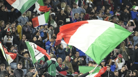 Foto Fabrizio Corradetti/LaPresse 17 Novembre 2023 - Roma, Italia - sport, calcio - Italia vs Macedonia del Nord - qualificazione Europei 2024 - Stadio Olimpico di Roma.  Nella foto: tifosi Italia  Foto Fabrizio Corradetti/LaPresse November 17, 2023 Rome, Italy - sport, soccer - Italia vs Macedonia del Nord - European qualification 2024 - Olimpic Stadium in Rome. In the pic: Italia supporters