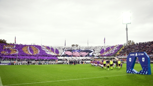 Foto Massimo Paolone/LaPresse 12 Novembre 2023 - Firenze, Italia - sport, calcio - Fiorentina vs Bologna - Campionato italiano di calcio Serie A TIM 2023/2024 - Stadio Artemio Franchi. Nella foto: ingresso delle squadre in campo 

November 12, 2023 Florence, Italy - sport, calcio - Fiorentina vs Bologna - Italian Serie A Football Championship 2023/2024 - Artemio Franchi Stadium. In the pic: teams enter the football pitch for the match