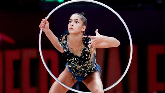 epa10821898 Sofia Raffaeli of Italy competes in the Individual All-Around final of the 40th Rhythmic Gymnastic World Championships in Valencia, Spain, 26 August 2023.  EPA/Juan Carlos Cardenas