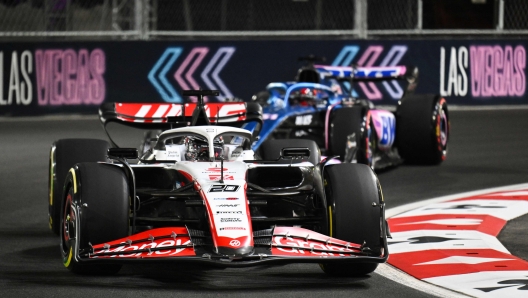 Haas F1 Team's Danish driver Kevin Magnussen races during the second practice session for the Las Vegas Grand Prix on November 17, 2023, in Las Vegas, Nevada. (Photo by ANGELA WEISS / AFP)