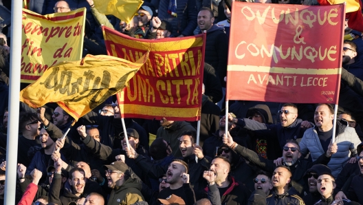 Foto Marco Bucco/LaPresse 
03 Aprile 2023 - Empoli , Italia 
Sport, Calcio 
Empoli vs Lecce - Campionato italiano di calcio Serie A TIM 2022/2023 - Stadio Castellani.
Nella foto:  i tifosi del Lecce

Photo Marco Bucco/LaPresse 
03 April 2023 - Empoli , Italy 
Sport, Soccer 
Empoli vs Lecce - Italian Serie A Football Championship 2022/2023 - Castellani Stadium.
In the photo: Lecce supporters